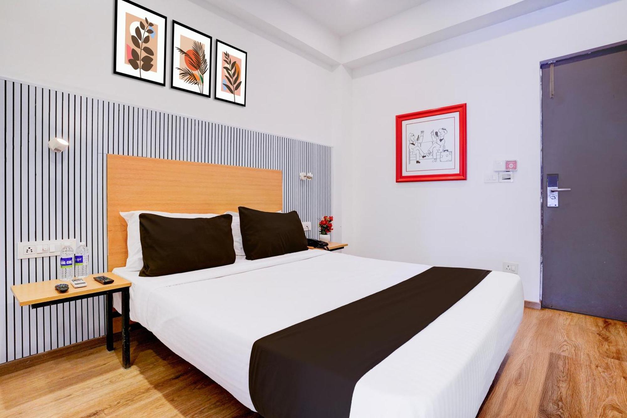 Hotel Townhouse Khar The Habitat Mumbai Exterior foto