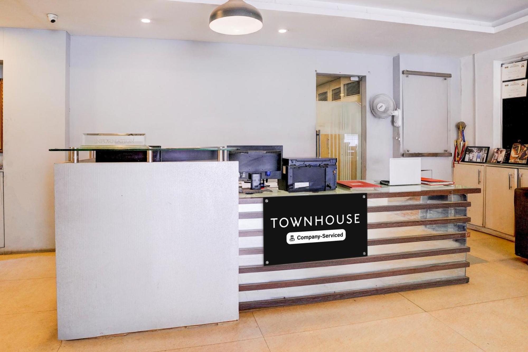 Hotel Townhouse Khar The Habitat Mumbai Exterior foto