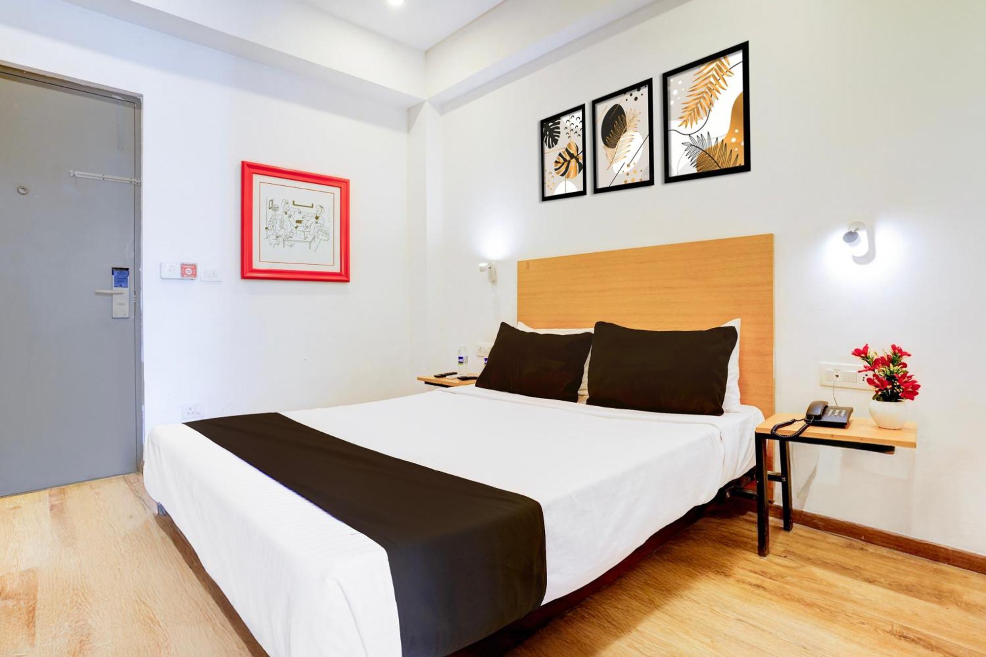 Hotel Townhouse Khar The Habitat Mumbai Exterior foto